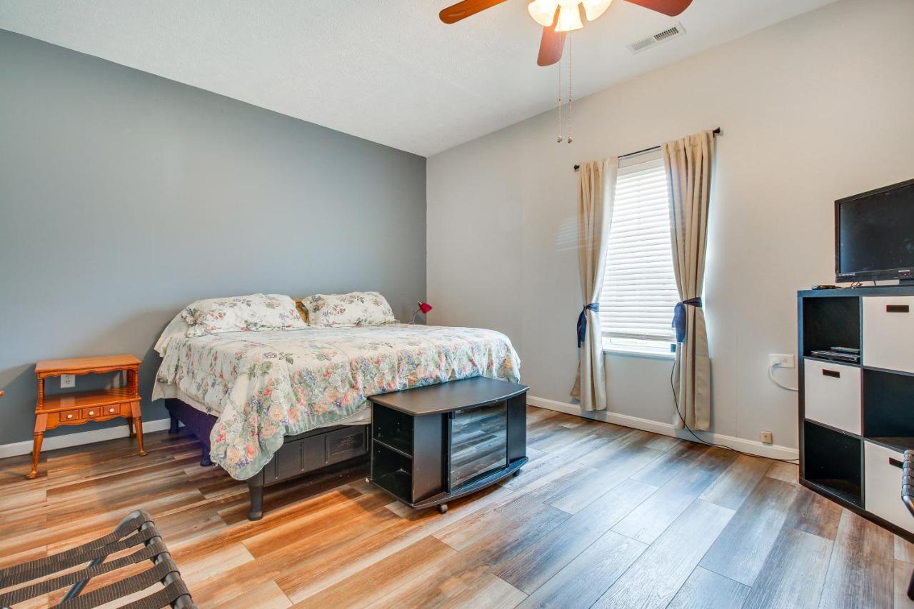 Kentucky Retreat Near Williamstown Lake! Екстер'єр фото